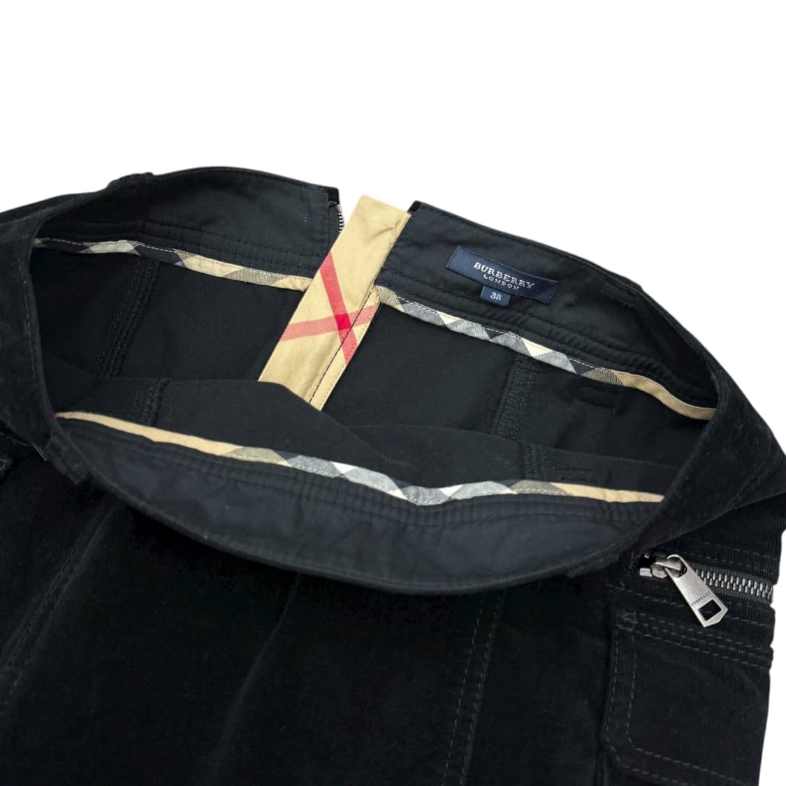 버버리 블랙 코듀로이 포켓 미디스커트 상품이미지5