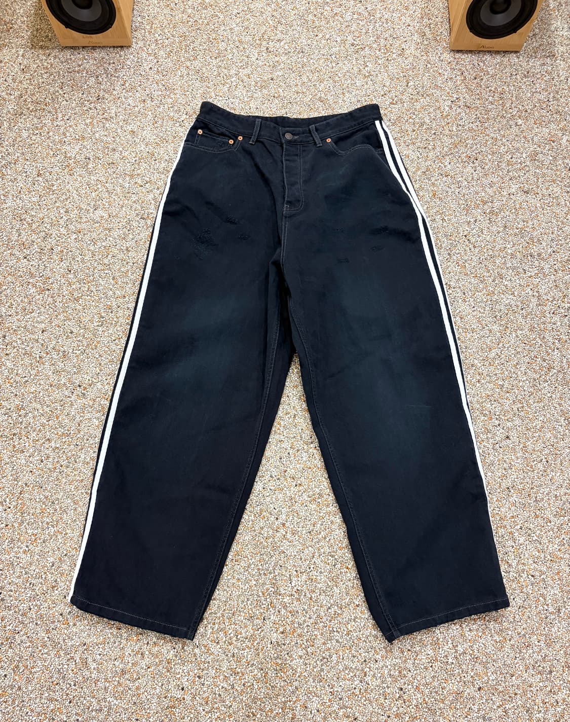 발렌시아가 x 아디다스 라지 배기 트라우저 블랙 상품이미지2