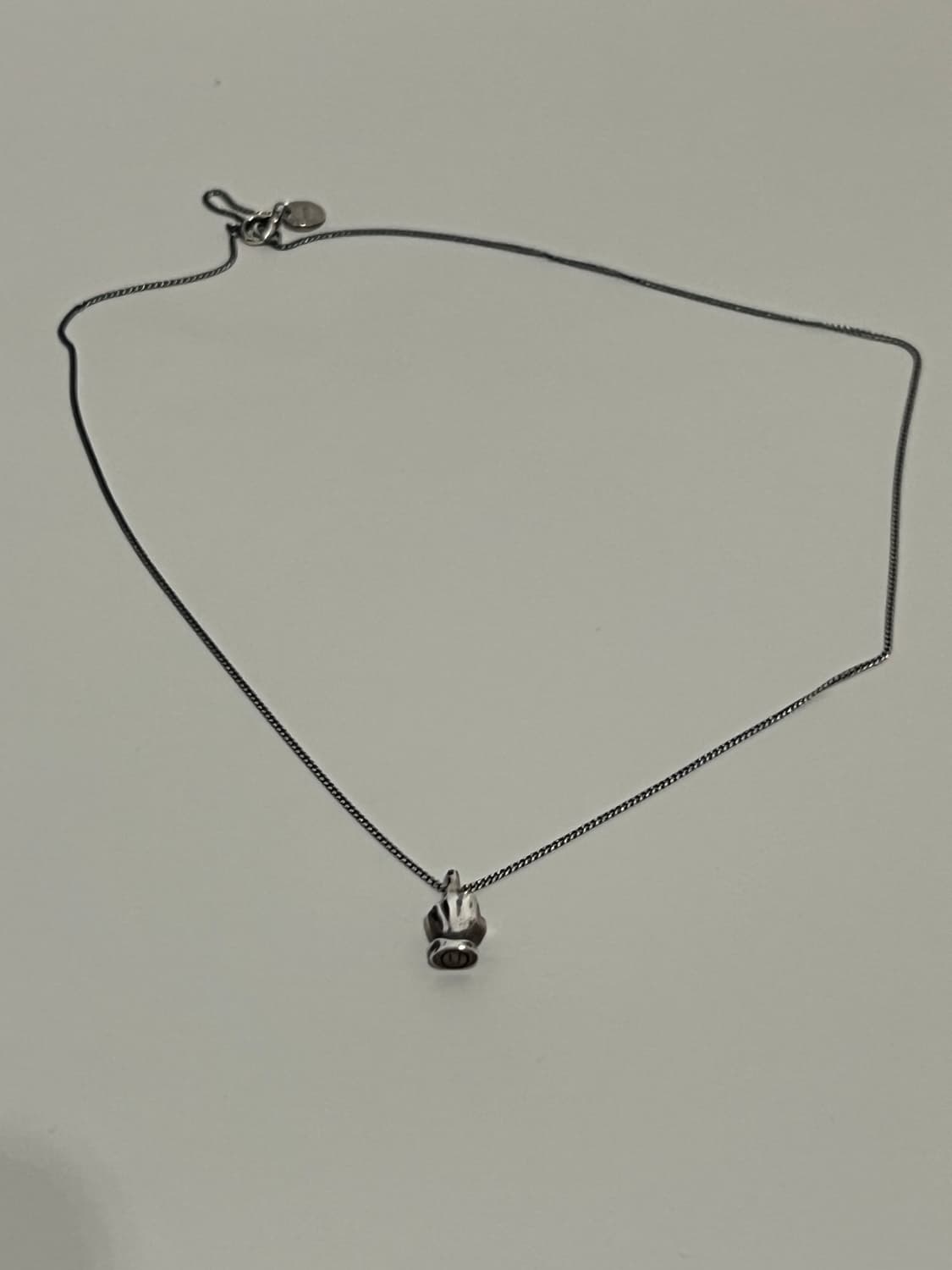 언더커버 미들핑거 목걸이 상품이미지4