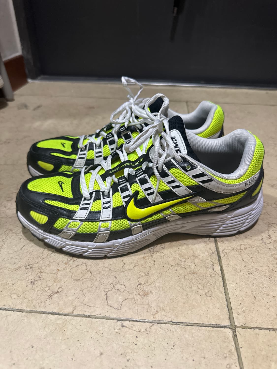 p-6000 CD6404-007 (레몬베놈) 판매합니다. 상품이미지2