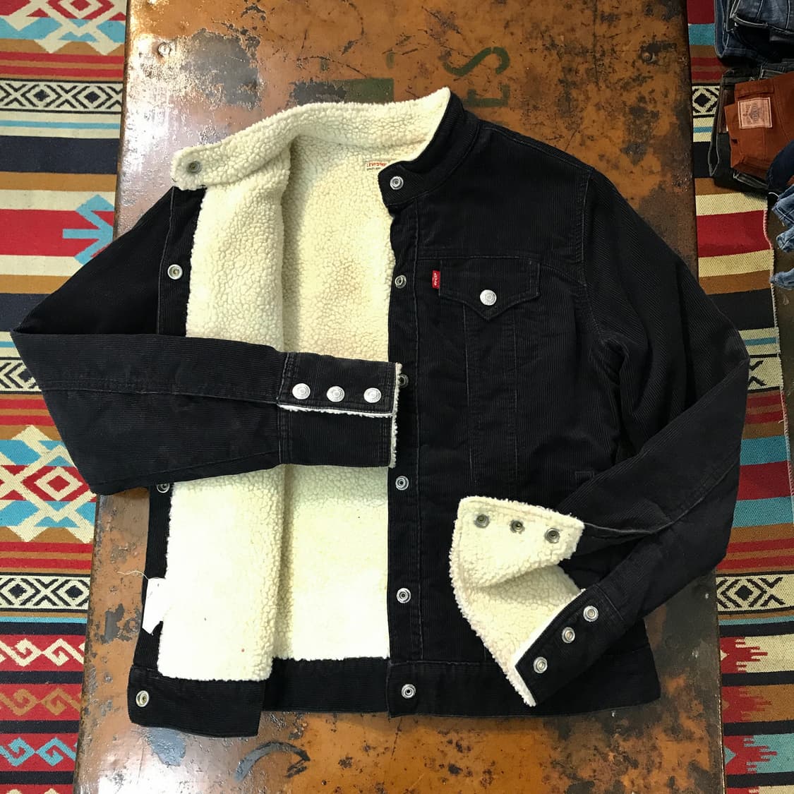 리바이스 레드탭 코듀로이 양털 셰르파 자켓 여성 55 사이즈 상품이미지4