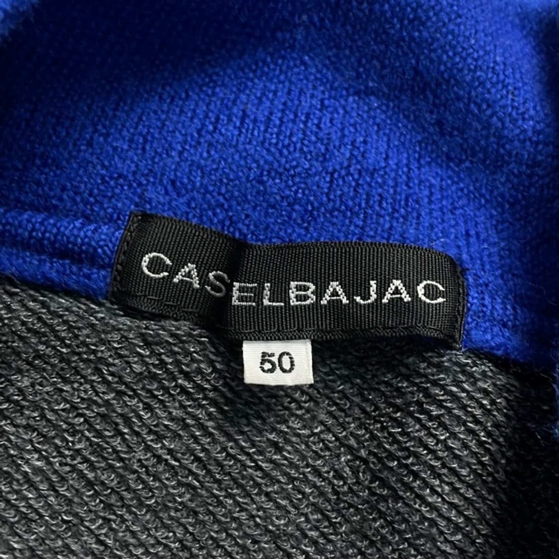 100 까스텔바작 반집업 니트  상품이미지3