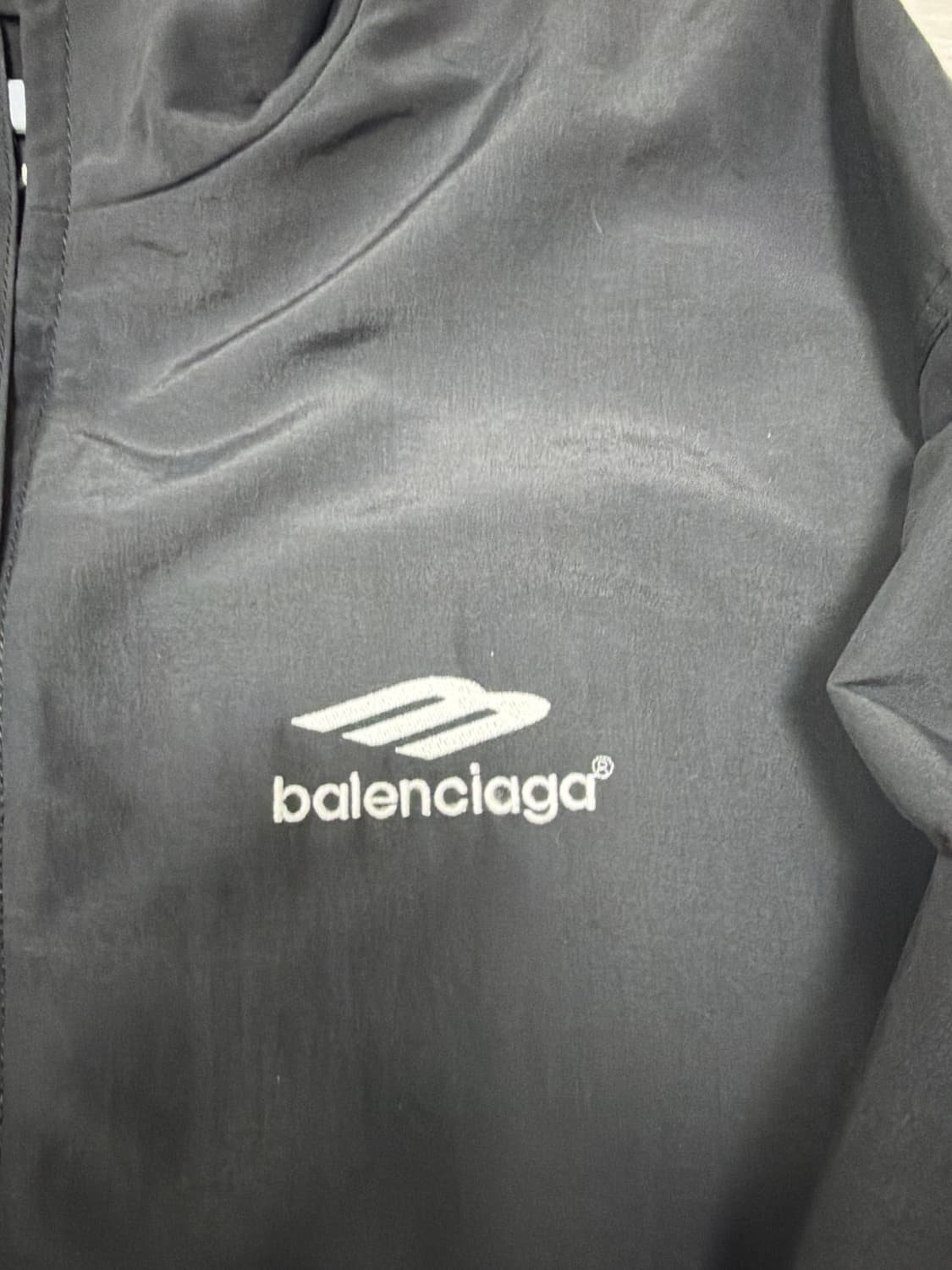 발렌시아가 바람막이 상품이미지3