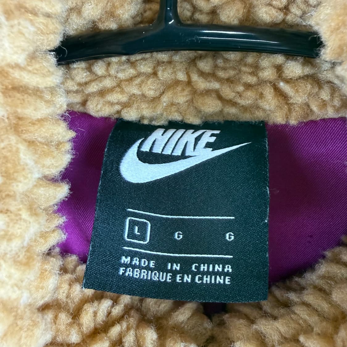 (무료배송)L) 나이키 우먼스 셰르파 스우시 플리스 크롭 자켓 베이지 상품이미지3