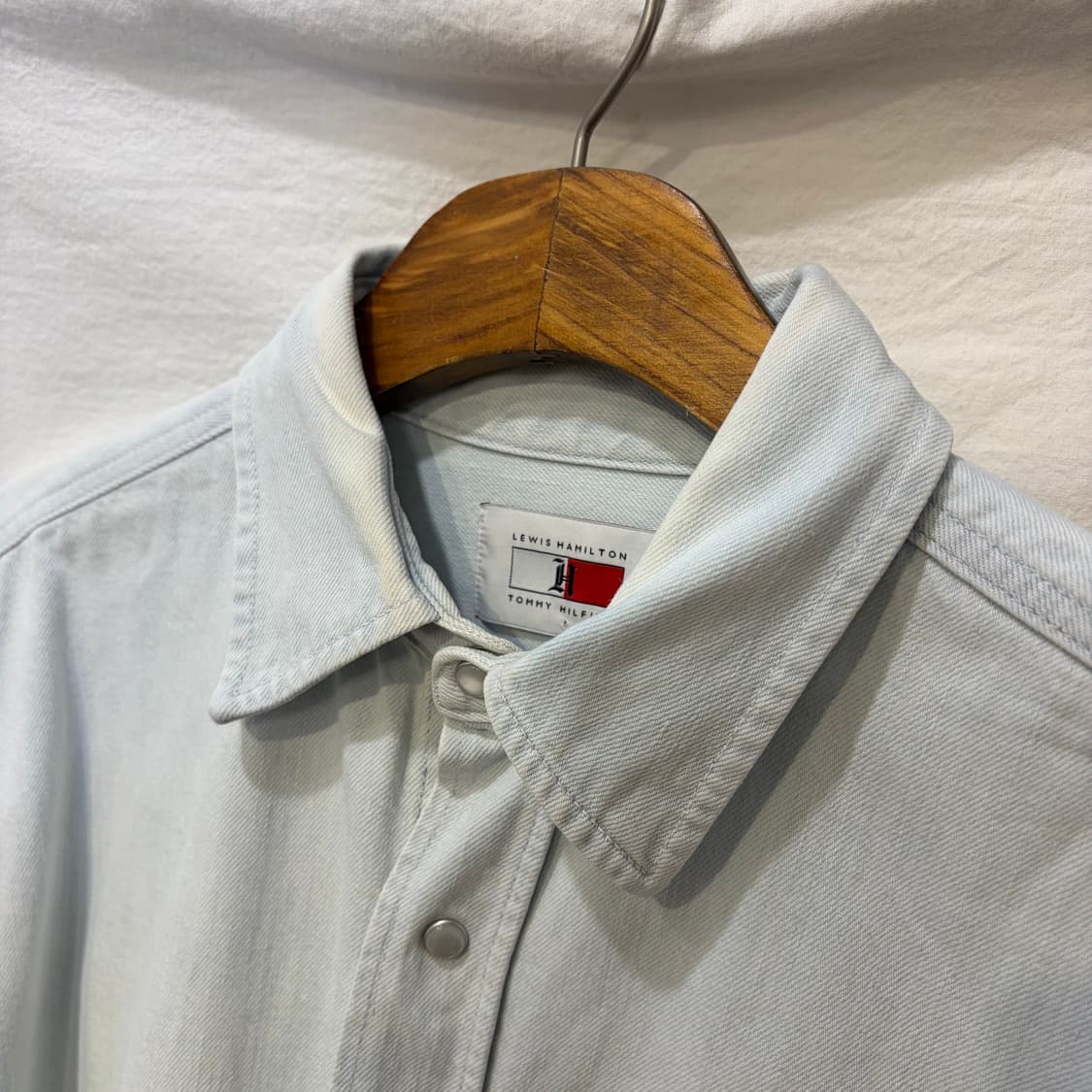 타미힐피거x 루이스해밀턴 데님 셔츠 청남방 상품이미지7