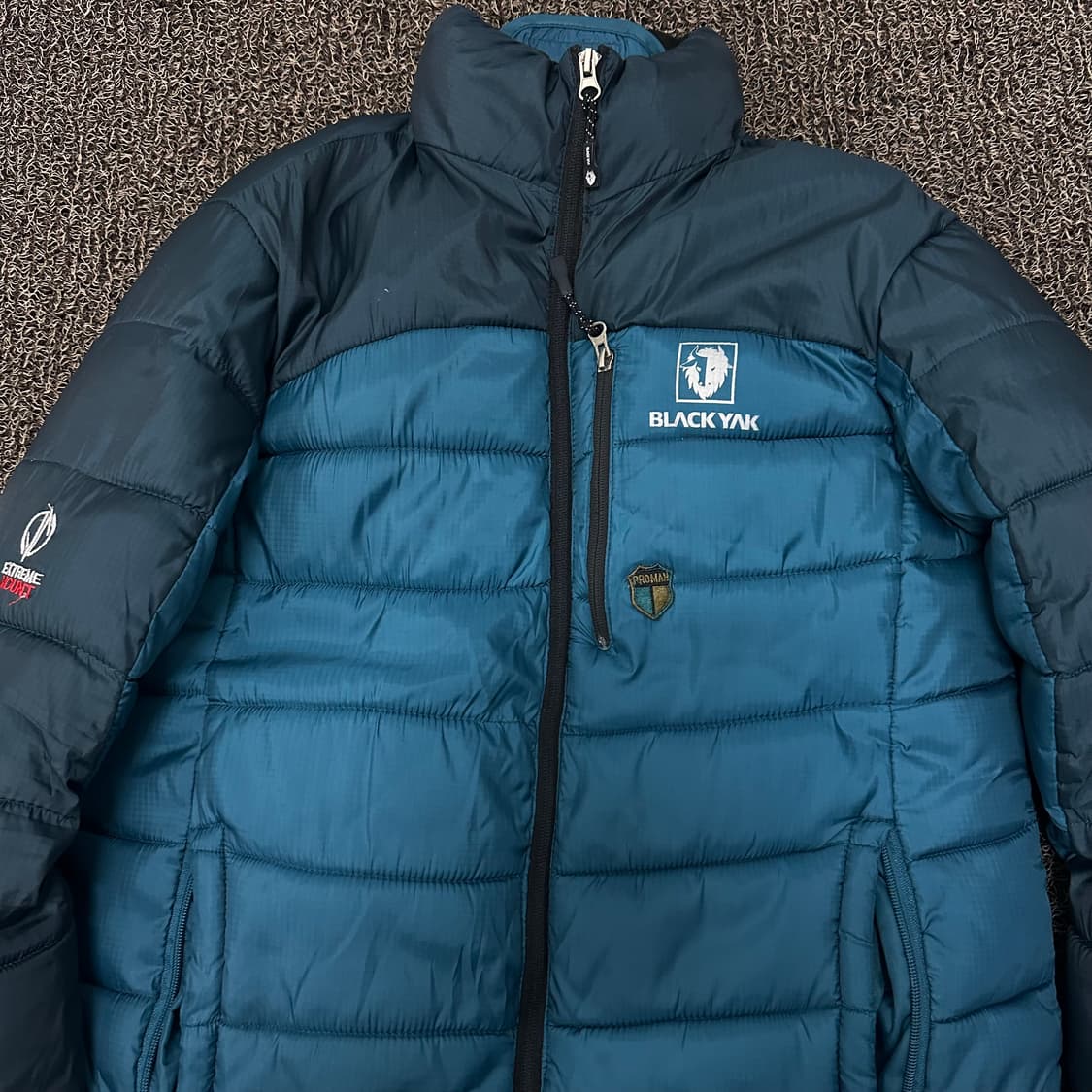 블랙야크 숏 패딩 점퍼 95(M) 상품이미지3