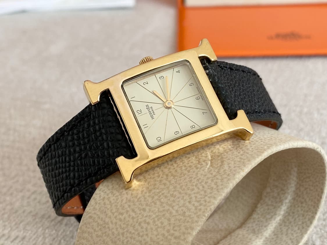 에르메스 H아워 1.201 금장 여성용 쿼츠 PM 사이즈 상품이미지5