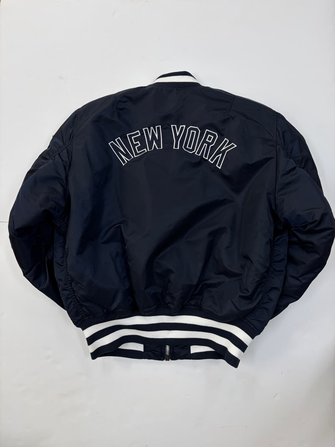 알파인더스트리×뉴에라 뉴욕 양키스 리버서블 MA-1 패딩 자켓 상품이미지4