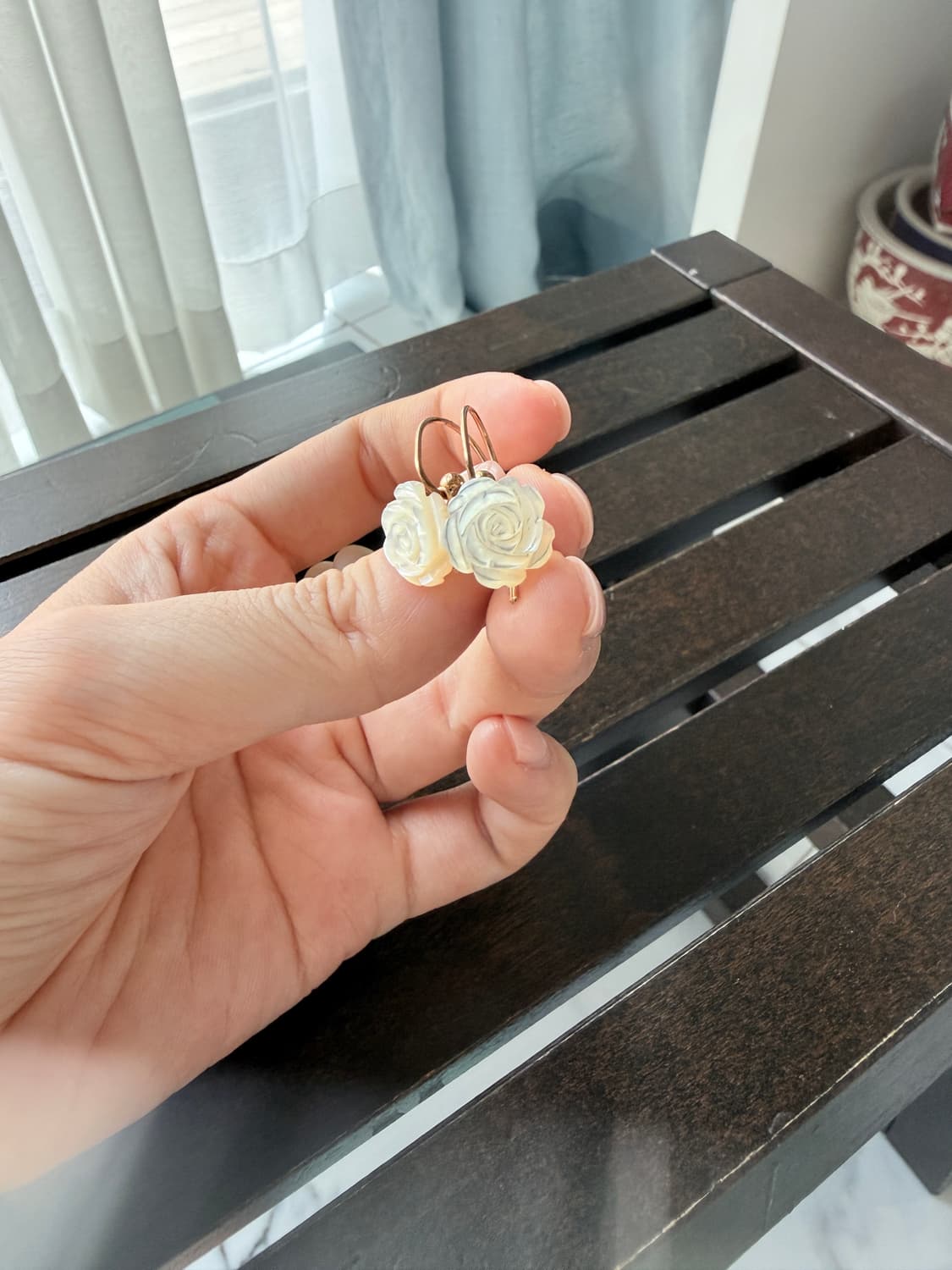 14k gold Rose shaped pearl earring 상품이미지3