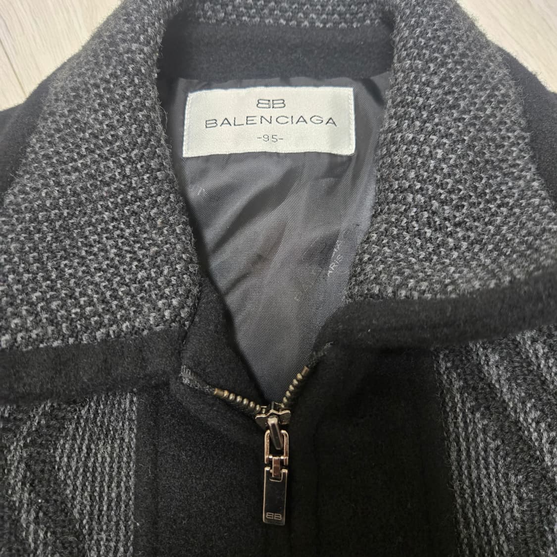 발렌시아가 90s 오리지널 아가일패턴 미니멀 울 자켓   상품이미지2