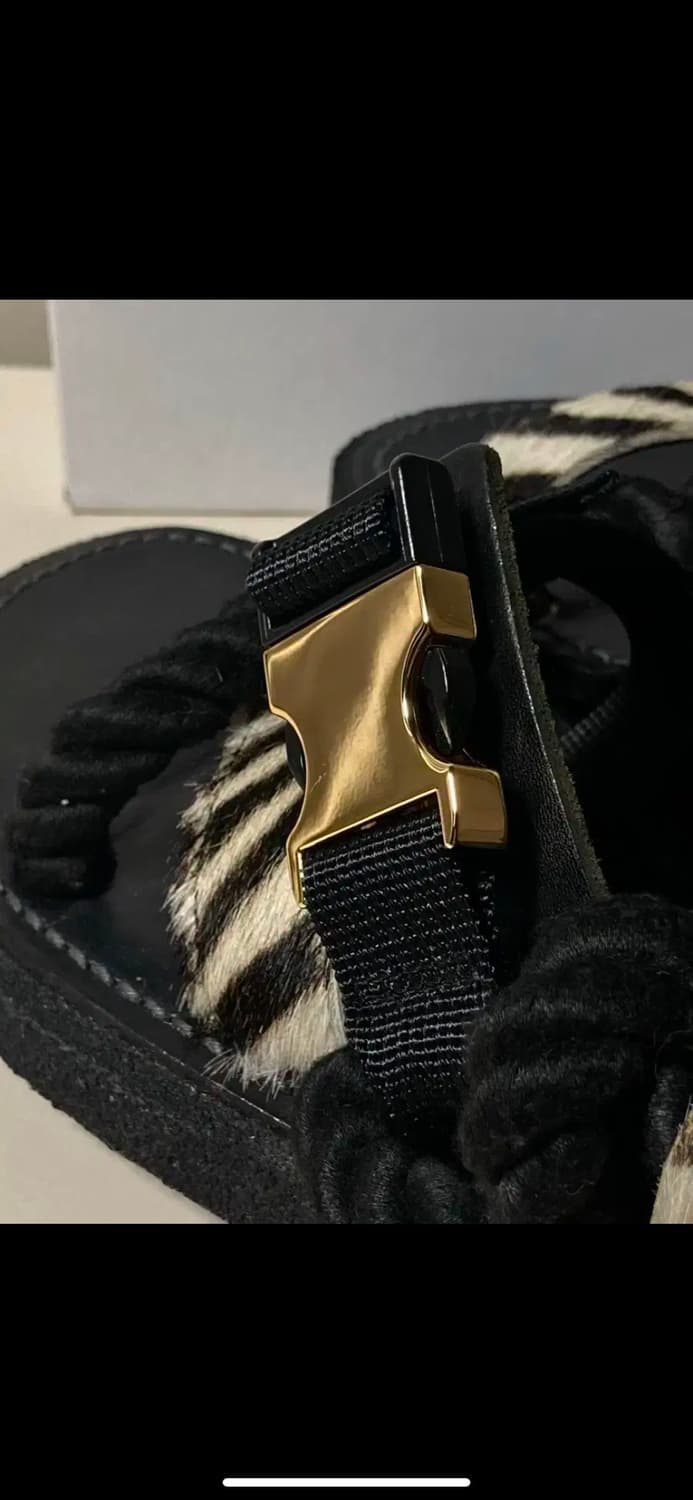 사카이 20SS 런웨이 피스 샌들 상품이미지7