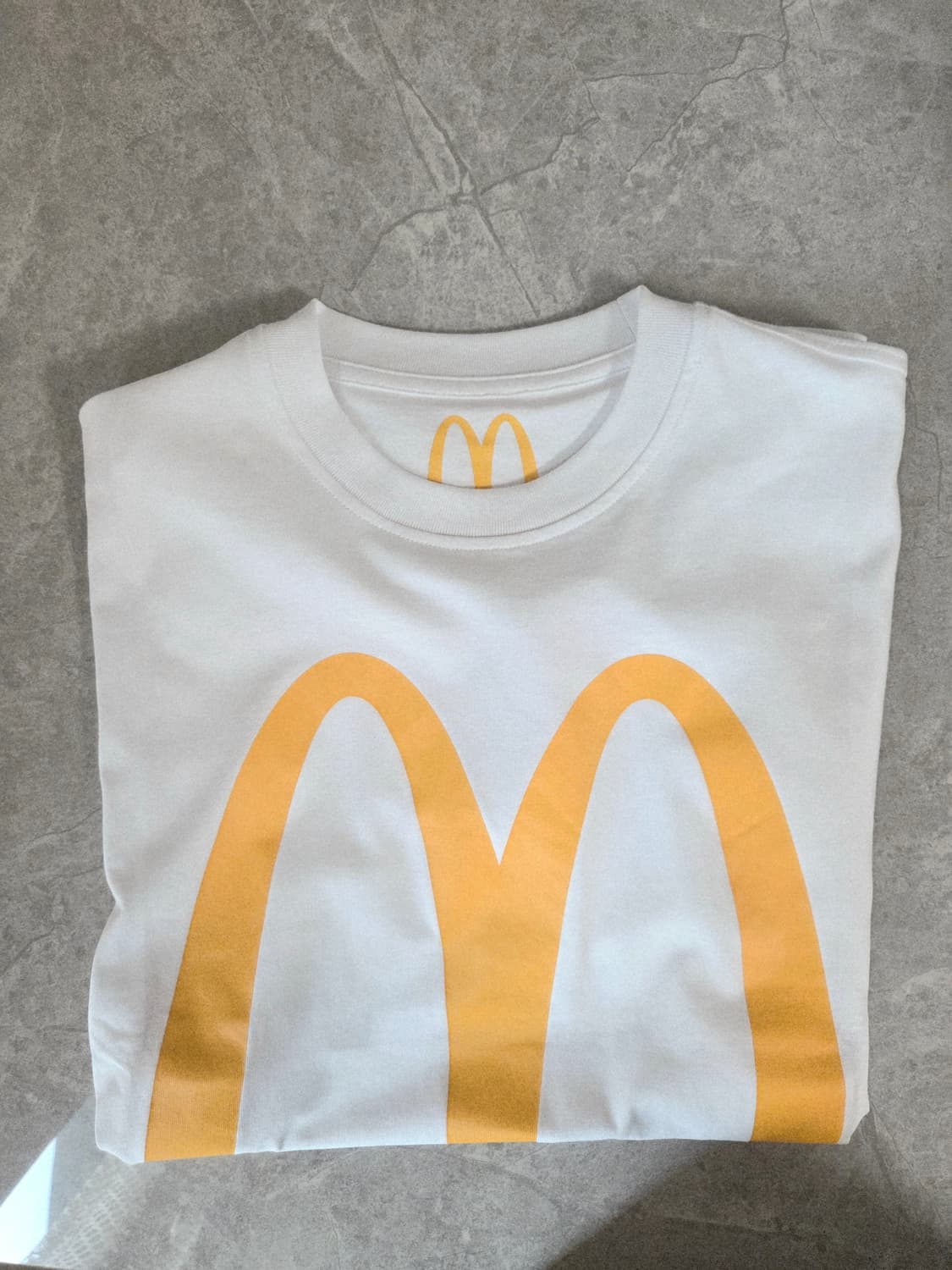 맥도날드 팔라스 반팔 M사이즈 상품이미지1