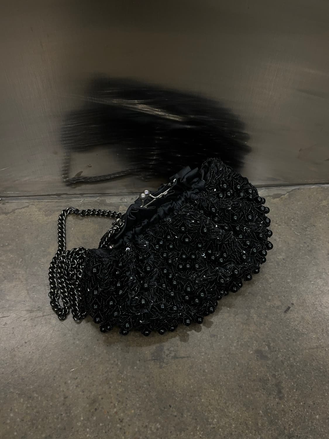 Black beads coin chain bag 상품이미지4