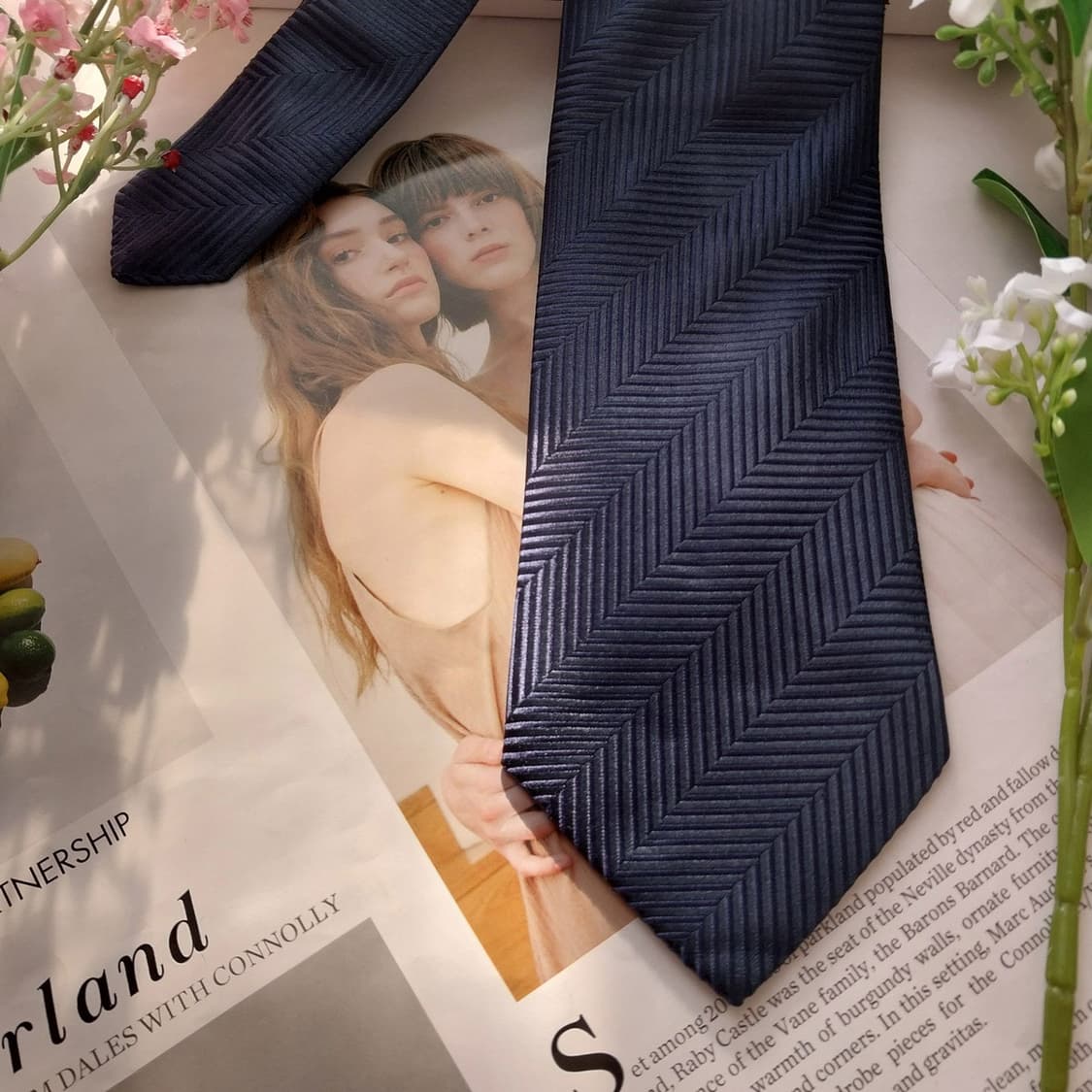 휴고보스 실크 네이비 패턴 넥타이 9.1cm A+등급 K1667
 상품이미지4