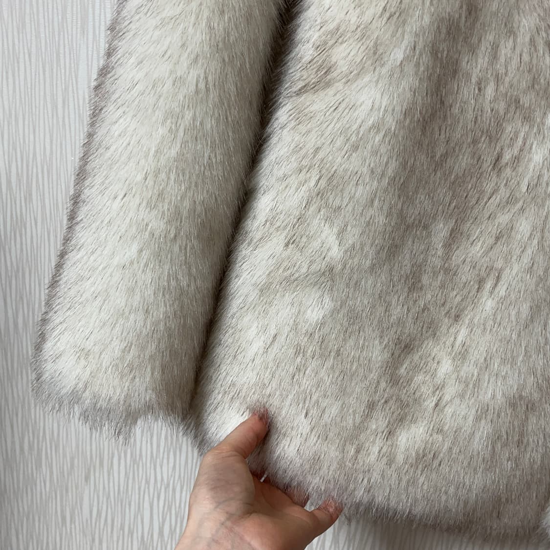 sinoon 시눈 퍼 자켓 아이보리 - 새제품 상품이미지4