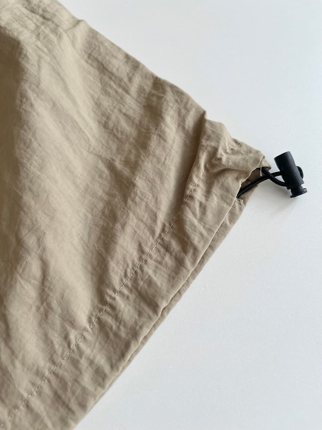 L) 새상품 모더먼트 나일론 카고 밴딩팬츠 상품이미지5