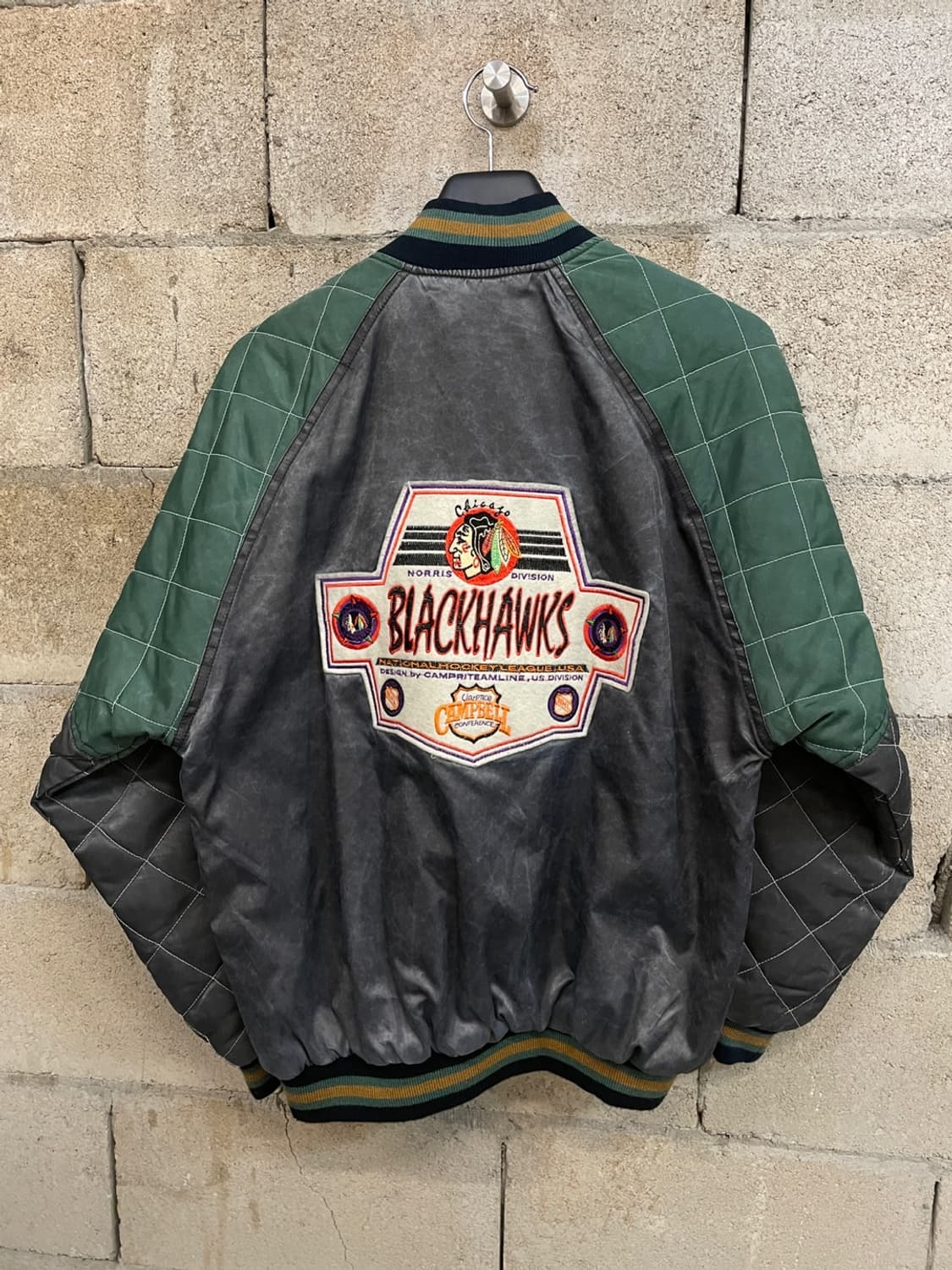 스타터 시카고 블랙호크스 스타디움 자켓 상품이미지4