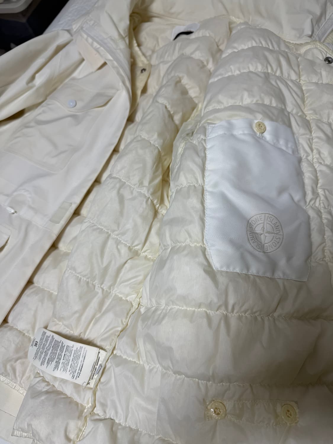 스톤아일랜드 탱크쉴드 고스트피스 패딩 자켓 L 상품이미지5