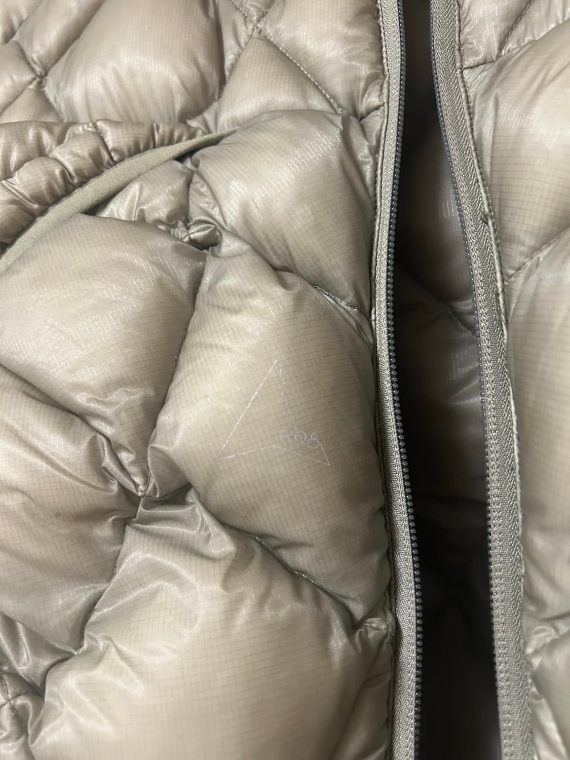 로아 패딩 베스트 XL 23FW 상품이미지3