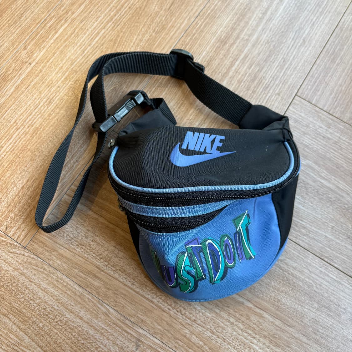 나이키 레트로 웨이스트백 상품이미지2