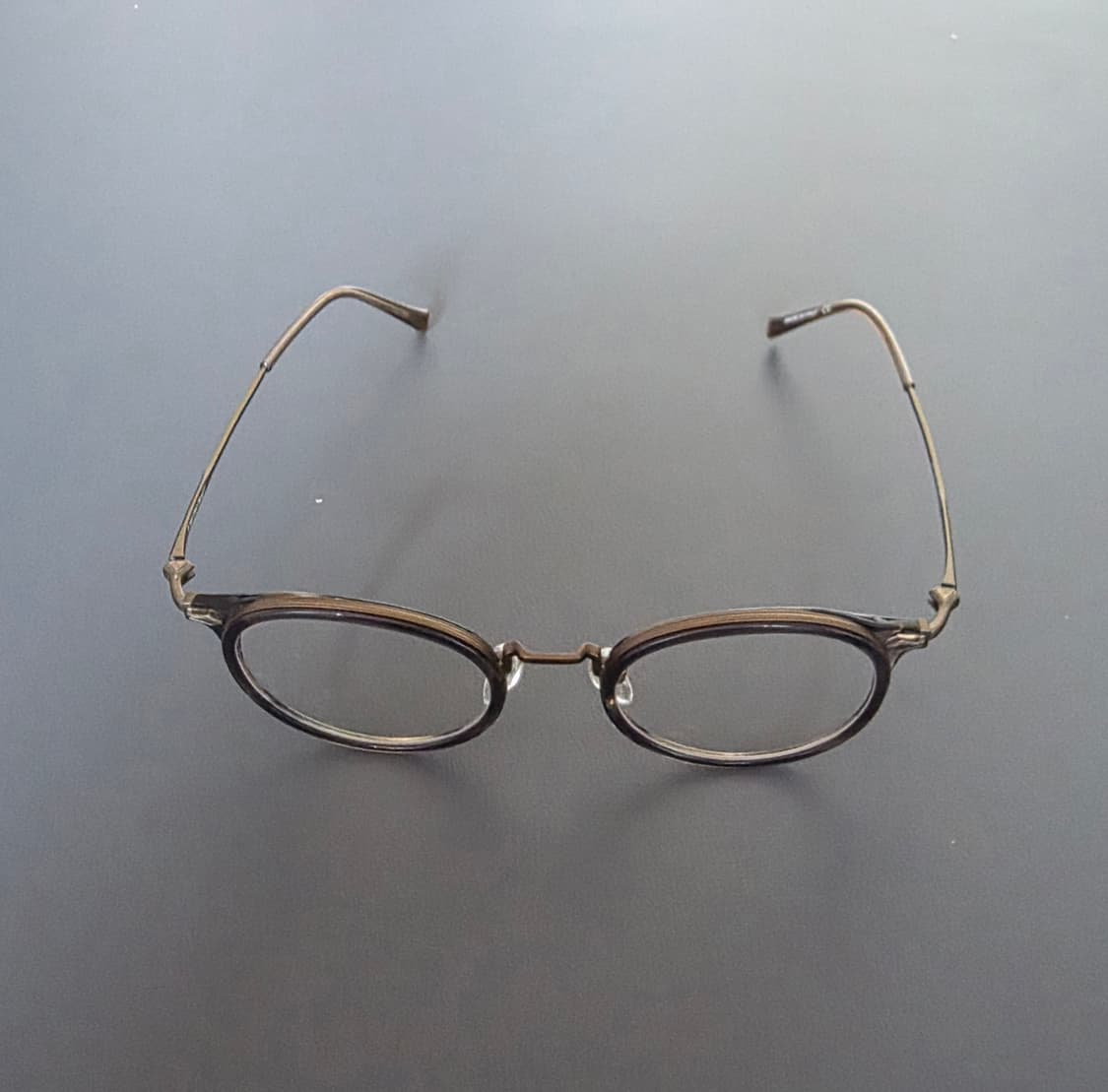 레트로크래프트 안경 RC 1120 모델 판매합니다
- 색상: GRY/BW 상품이미지3