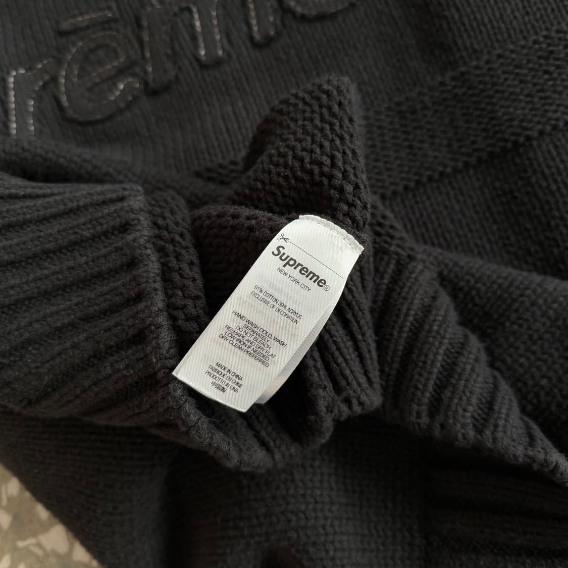 슈프림 토널 아플리케 스웨터 - 25ss 상품이미지8