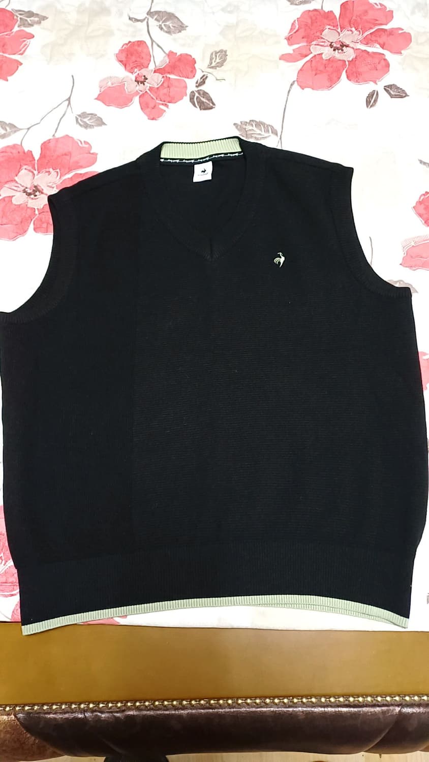 르꼬끄골프 얇은니트조끼 실측110 가슴60 기장70 상품이미지1