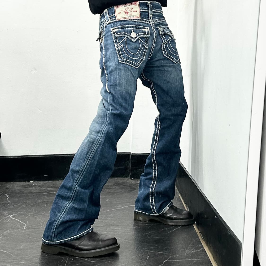 트루릴리전 월드투어 부츠컷 데님 팬츠 상품이미지1