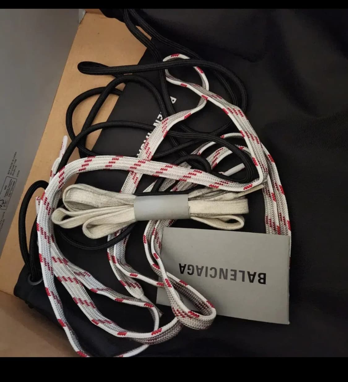 발렌시아가3XL 41사이즈 에그쉘 상품이미지2