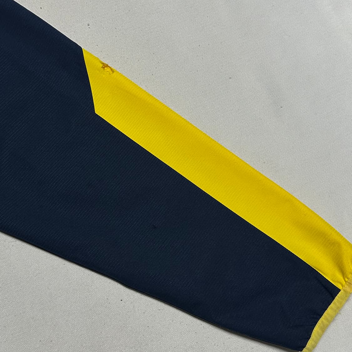 XL 아디다스 스코치 미시간 울버린스 풀오버 상품이미지6