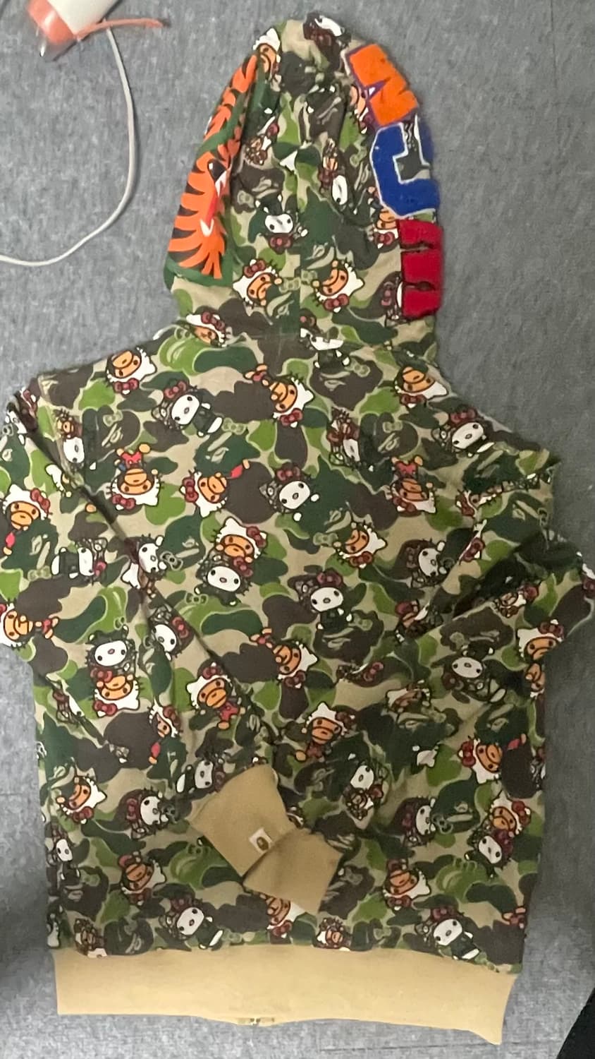 베이프 헬로키티 후드집업 2XL 상품이미지2