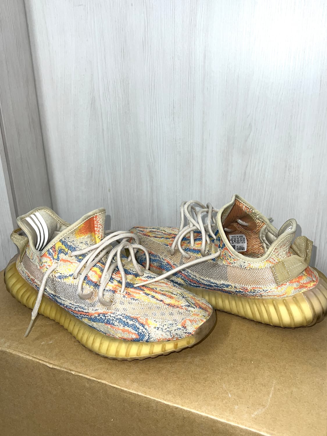 아디다스 이지부스트 350 v2 믹스 오트 상품이미지3