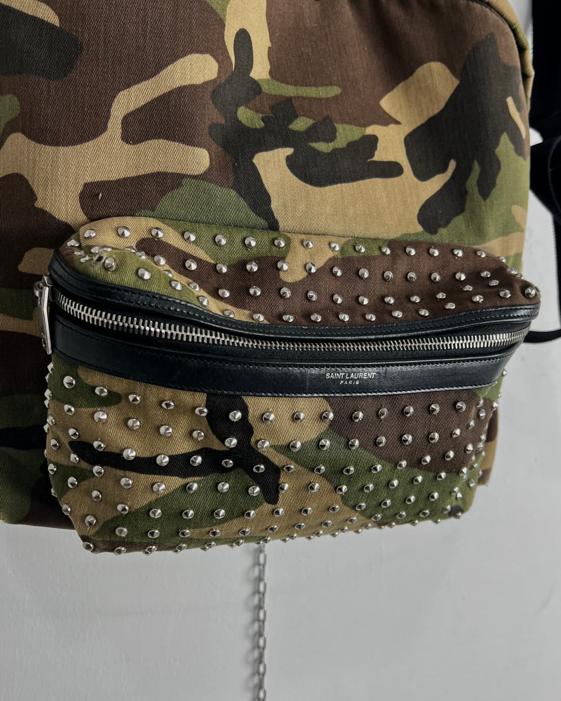 생로랑  By Hedi Slimane 카모플라쥬 스터드 시티 백팩  상품이미지6