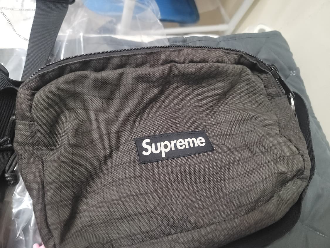 Supreme SS13 Croc Shoulder Bag 슈프림 가방 힙색 상품이미지2