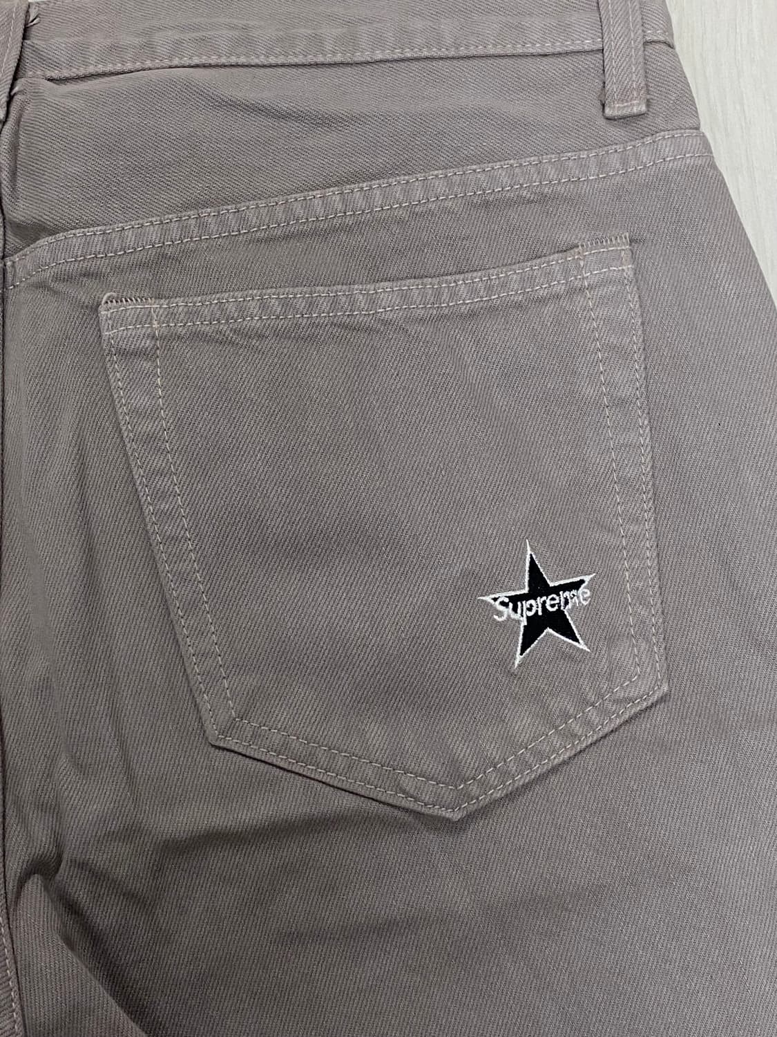 supreme 슈프림 regular jean (size 32) 상품이미지3