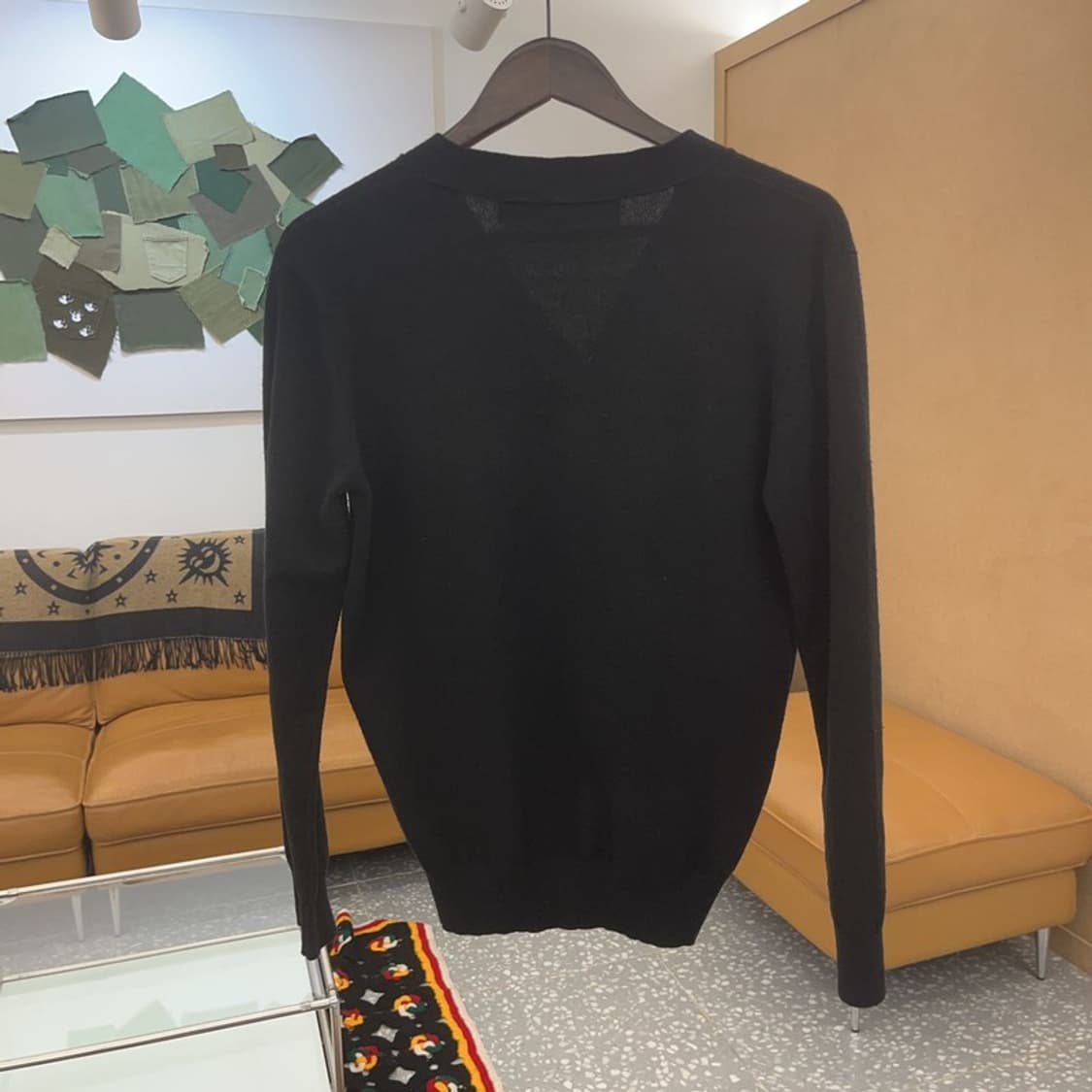 꼼데가르송 베이직 모던 하트 와펜 가디건 L C06557 상품이미지4