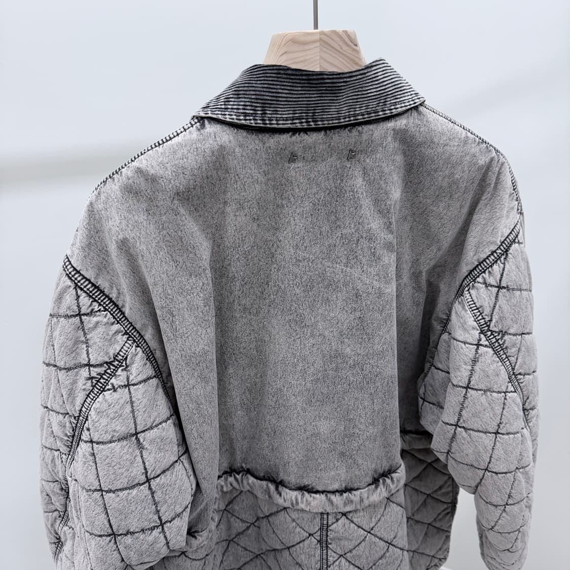 [S+급/오버핏S] 골든구스 퀼팅 봄버 블루종 자켓 그레이 상품이미지5