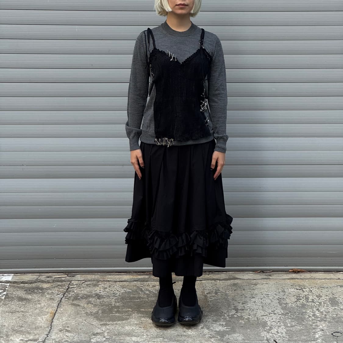 Safety Pin Detail Knit Top 상품이미지8