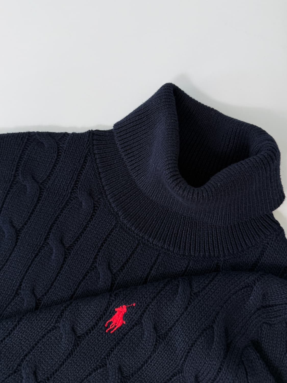 폴로 랄프로렌 루즈핏 신형 QR라벨 딥네이비 폴라 케이블 니트 상품이미지3
