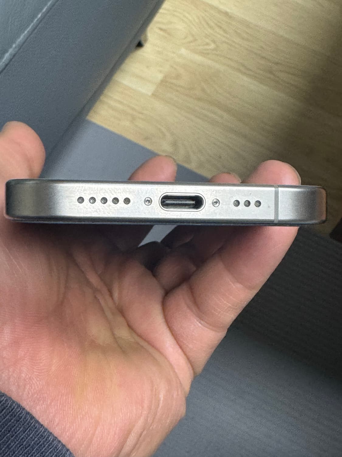 아이폰 15 프로 128GB  내추럴 티타늄/실버 상품이미지8