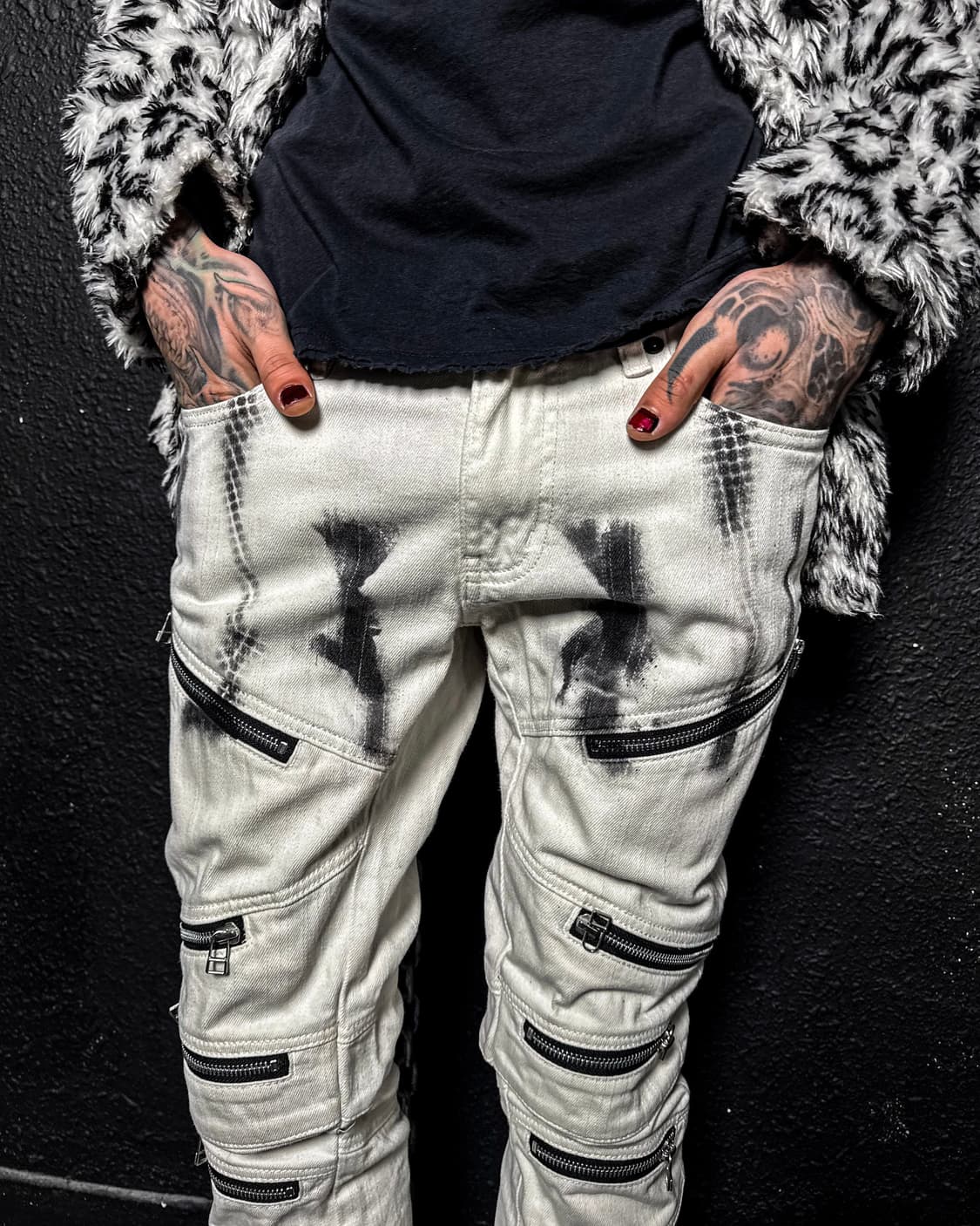 VOGUISH – Multi-Zip Slim Denim Pants 상품이미지2