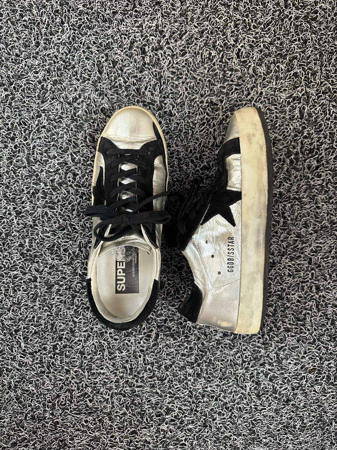 골든구스 슈퍼스타 스니커즈 실버 36 / 230 상품이미지3