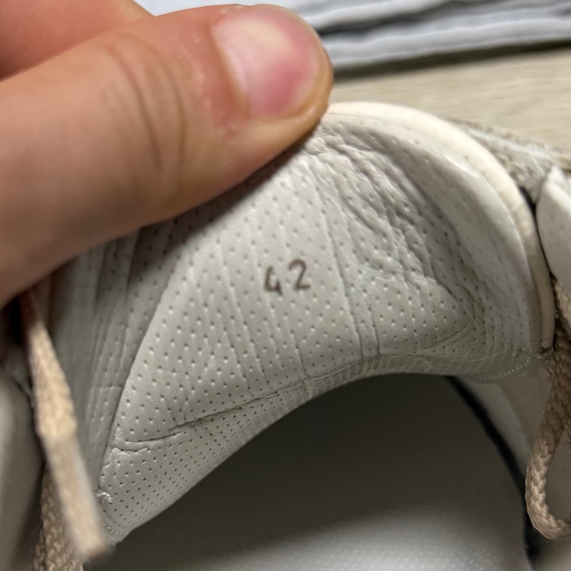 [S급/42] 브루넬로 쿠치넬리 스웨이드 스니커즈 아이보리 상품이미지7