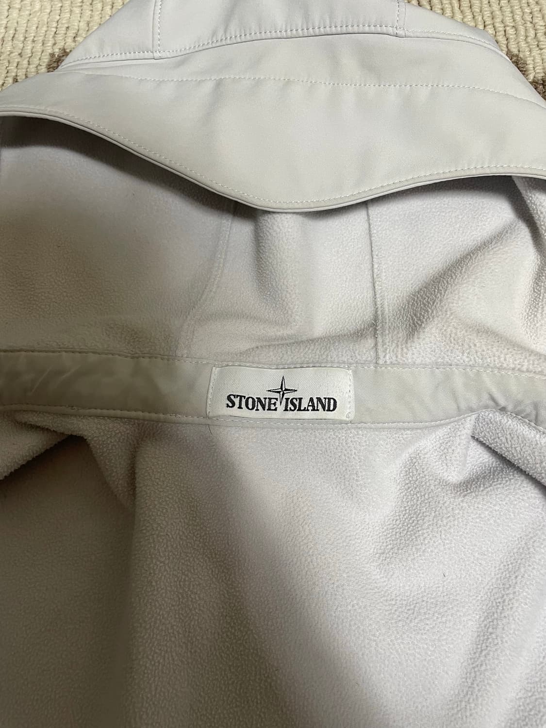 스톤아일랜드 소프트쉘 자켓 상품이미지3