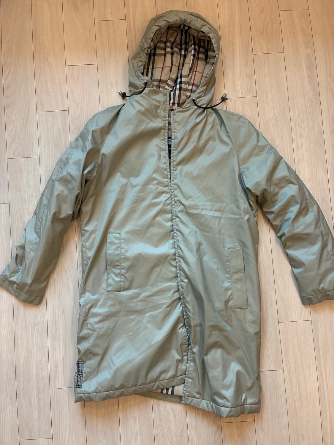 버버리 가벼운 아우터 상품이미지3