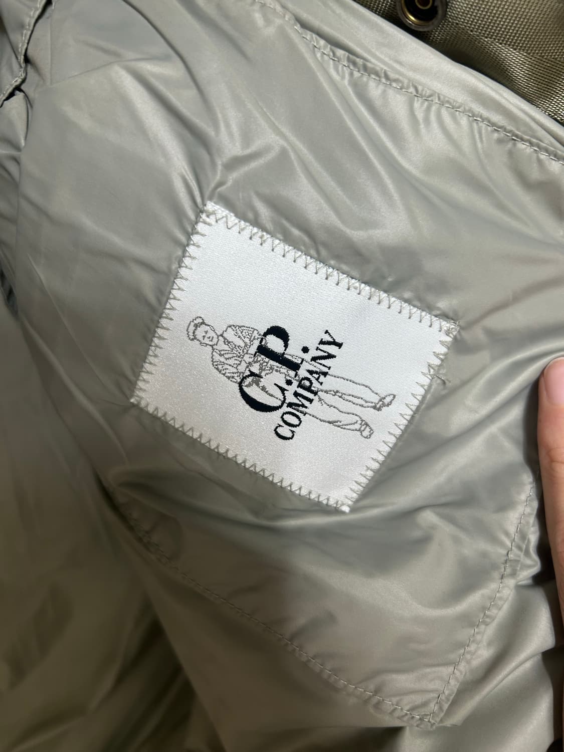 cp company 패딩, D.D. Shell 소재, 라지, 레귤러핏 상품이미지4