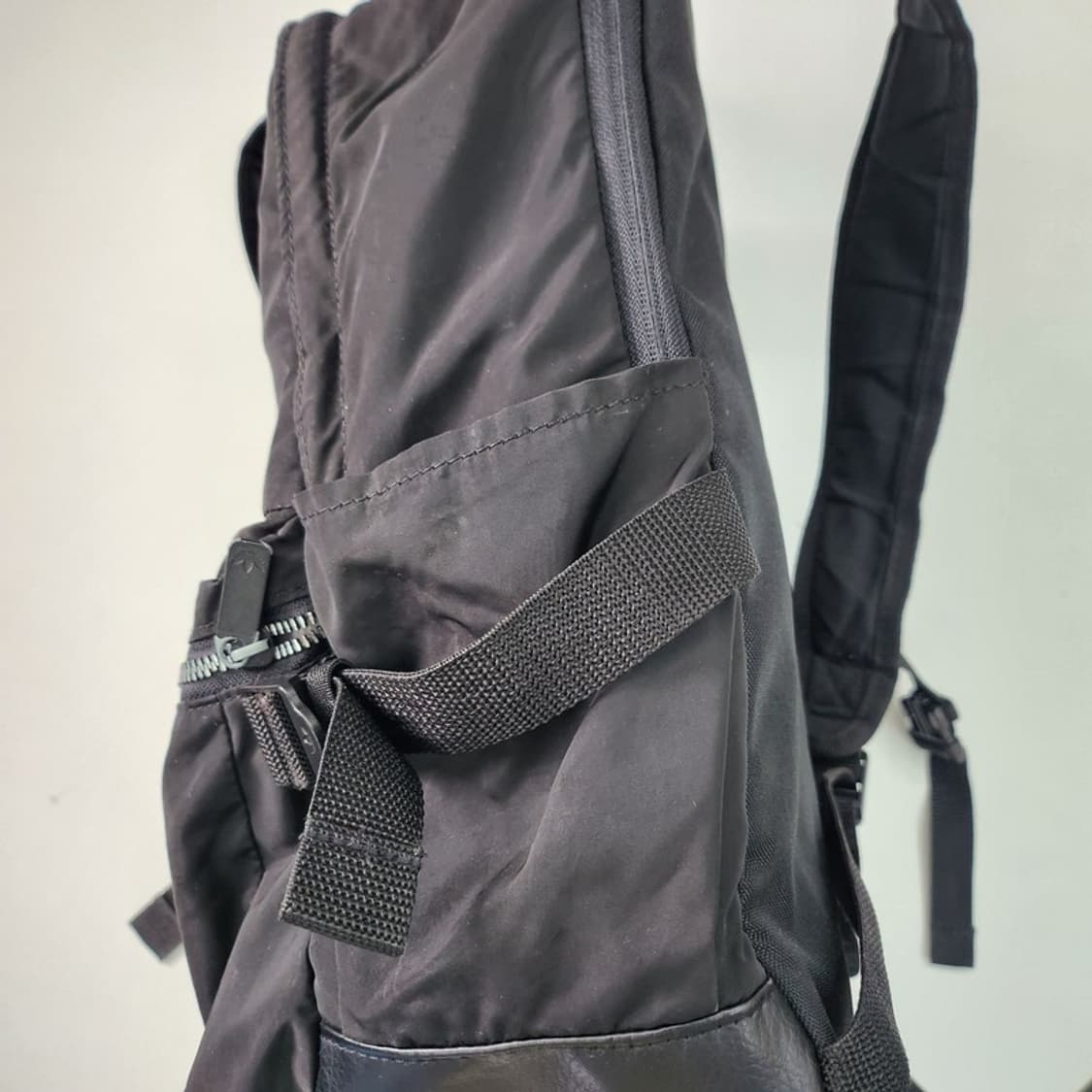 ADIDAS 프리미엄 에센셜 모던 백팩 상품이미지2