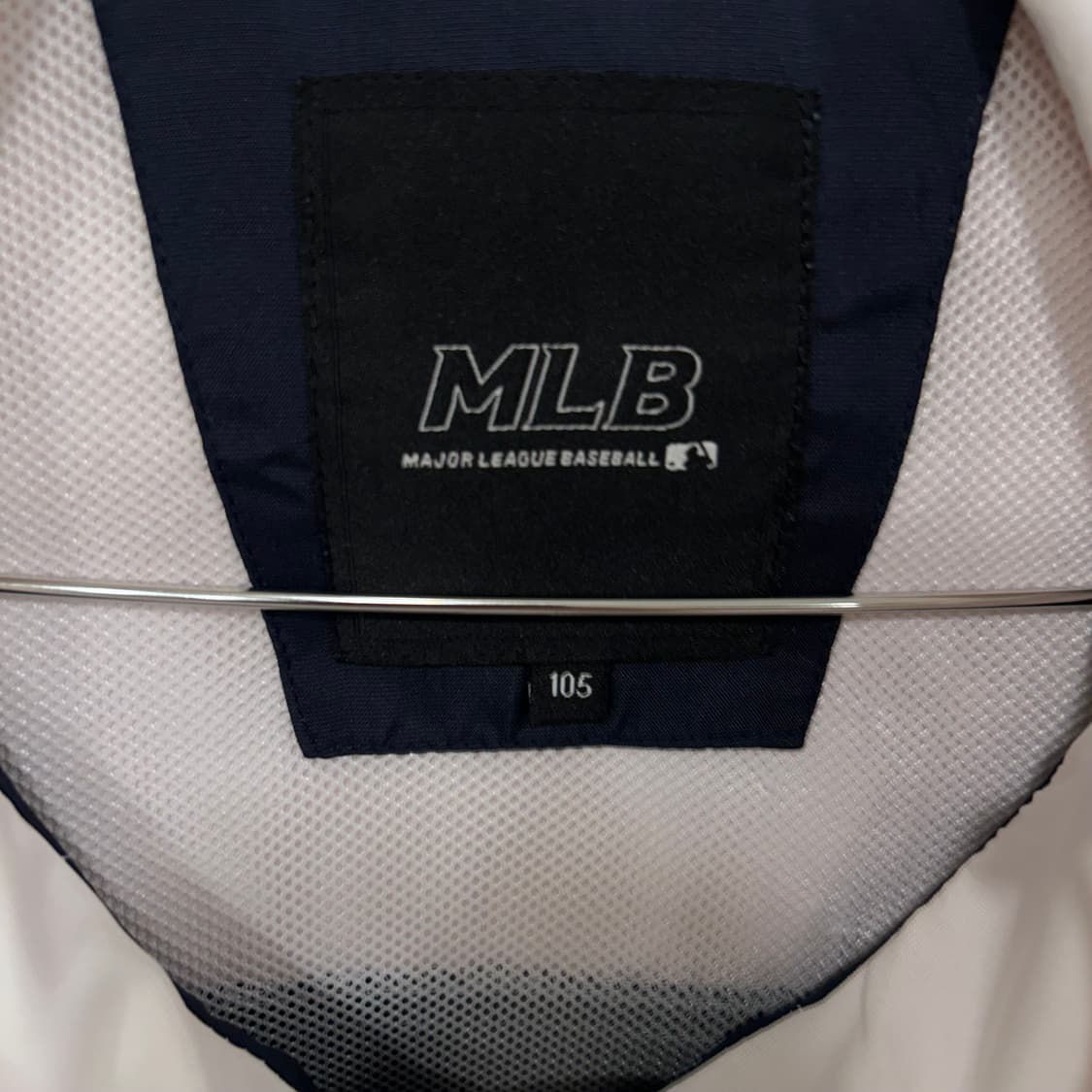 MLB 양키스 스타디움 이너메쉬 후드 바람막이 상품이미지3