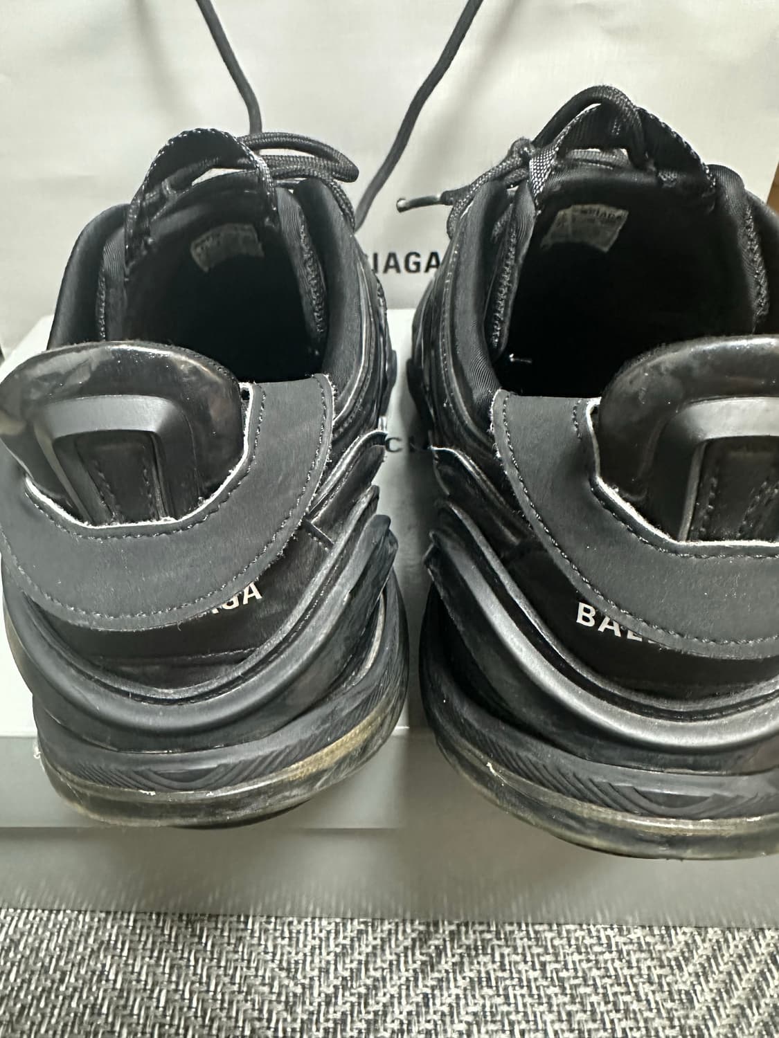 발렌시아가 타이렉스 블랙 43 상품이미지4