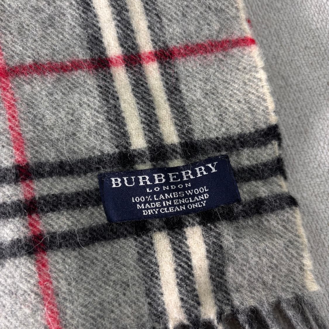버버리 노바체크 램스울 그레이 머플러  상품이미지3